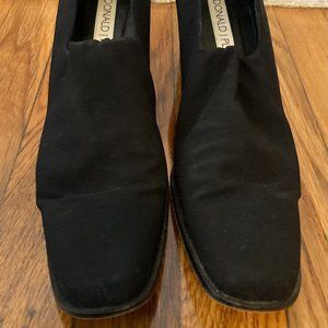 Donald J. Pliner Stretchy Pump - Size 10N